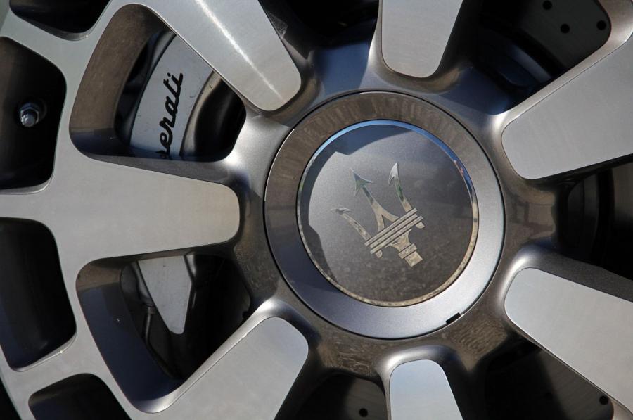  Maserati Quattroporte 2014 года  (фото 42 из 52)
